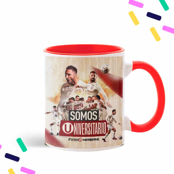 Taza con los jugadores de la U de color