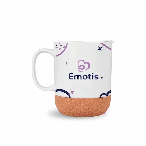 Taza de cerámica con tapa y base de corcho